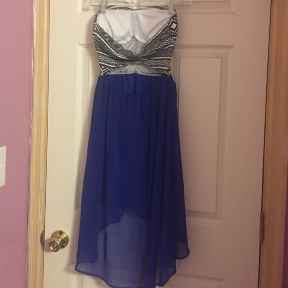 Dress - Picture 2 of 2