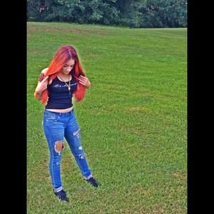 Meet your Posher, Ashley