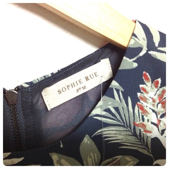 🆕 SOPHIE RUE floral zip back crop top - Picture 4 of 5