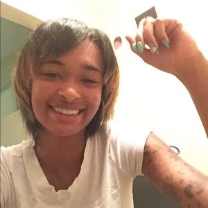 Meet your Posher, Jasmine