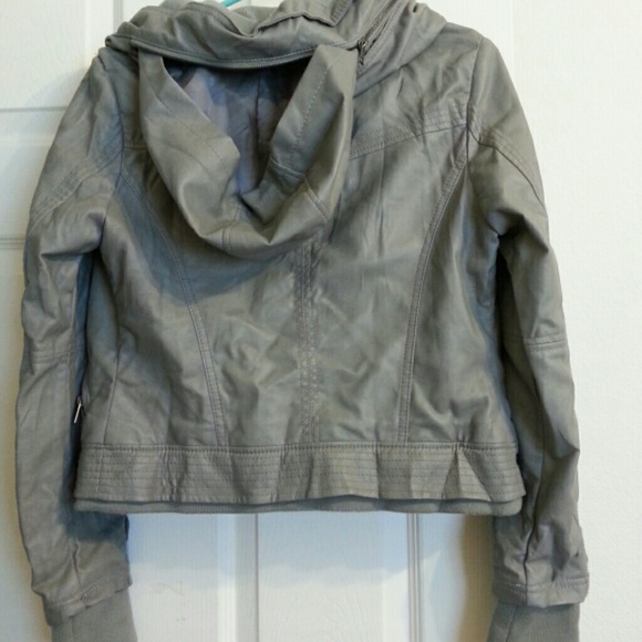 Lovely vintage faux leather jacket - Picture 3 of 4