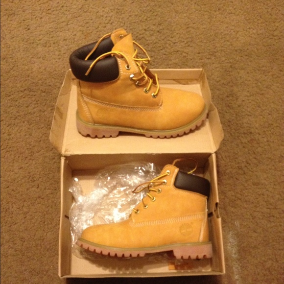 Timberland - Picture 2 of 2