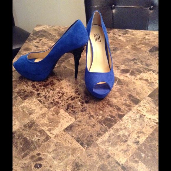 Peep Toe Pumps