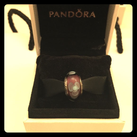 ✨Purple flower Pandora Charm✨