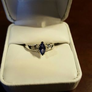 Tanzanite & Diamond ring