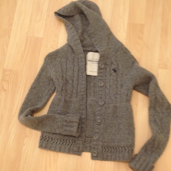 Abercrombie grey sweater for girls