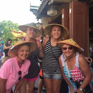 Meet your Posher, Danielle