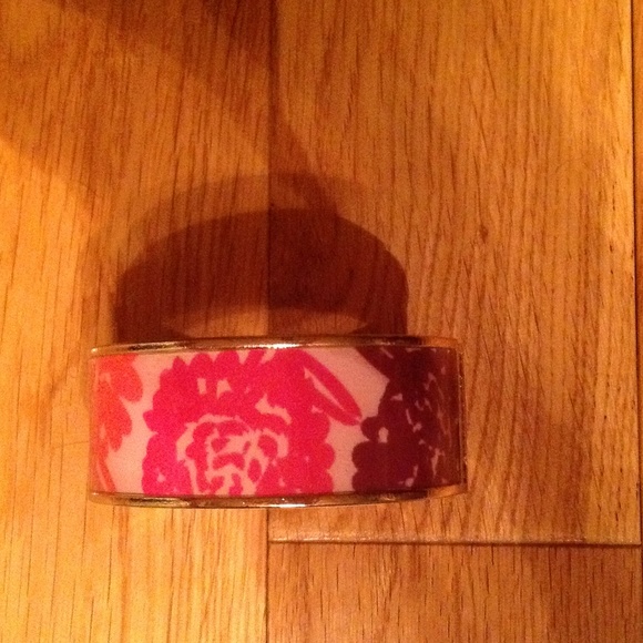 Floral Bangle Bracelet - Picture 2 of 4