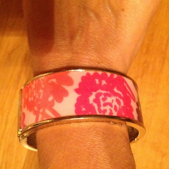 Floral Bangle Bracelet - Picture 3 of 4