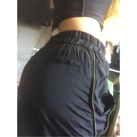 New black women's joggers