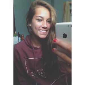 Meet your Posher, Celina