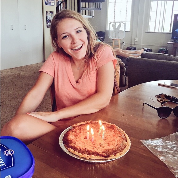 Meet your Posher, Jacquelynn - Picture 4 of 4