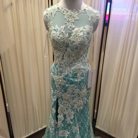 Meet your Posher, Eliza - Picture 3 of 4