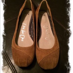 TOMS corduroy/suede ballet flats