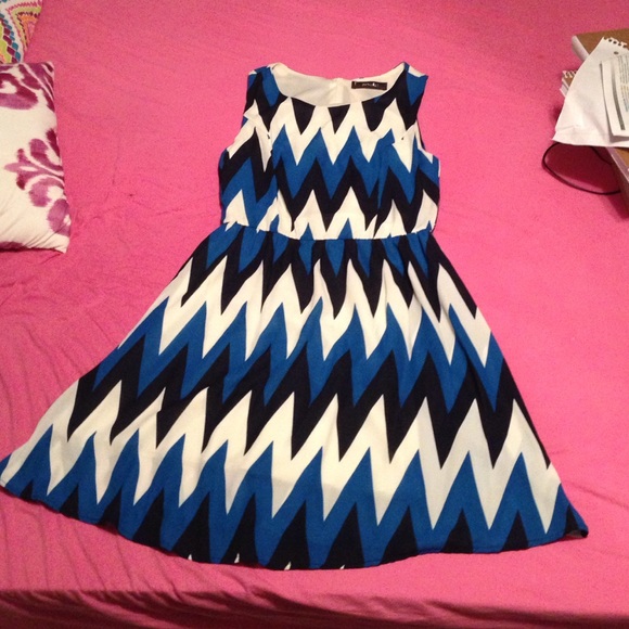 Blue chevron boutique dress