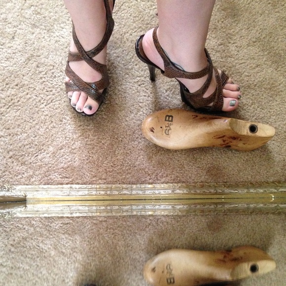 FREE Paprika Snakeskin Black & Brown Stiletto - Picture 4 of 4