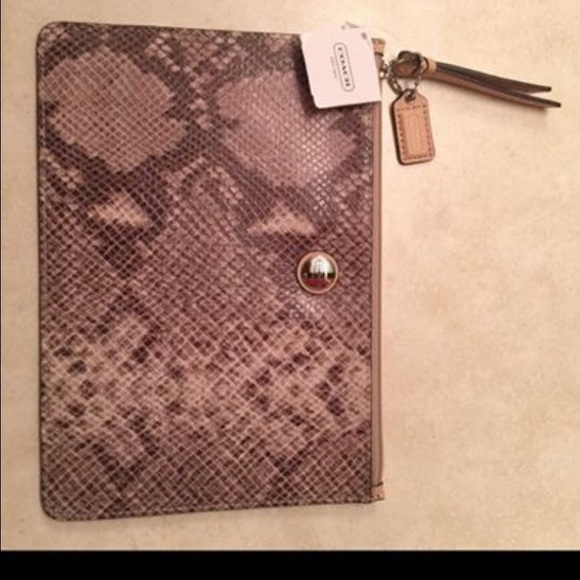 Coach purse / large wristlet