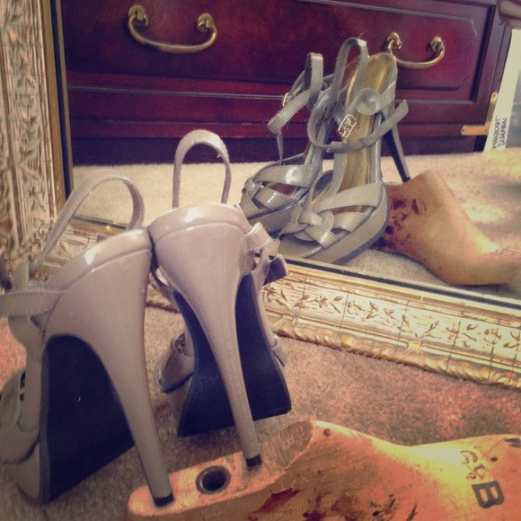 Delicious Taupe Patent Leather Stilettos - Picture 1 of 4