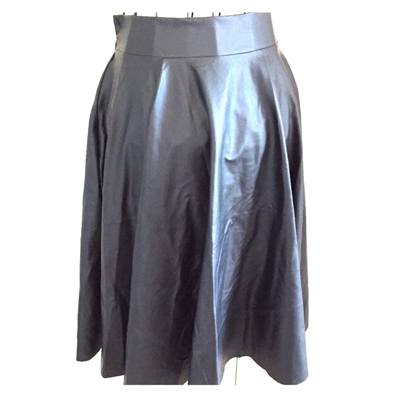🆕Black Faux Leather Long Midi Skirt 😎
