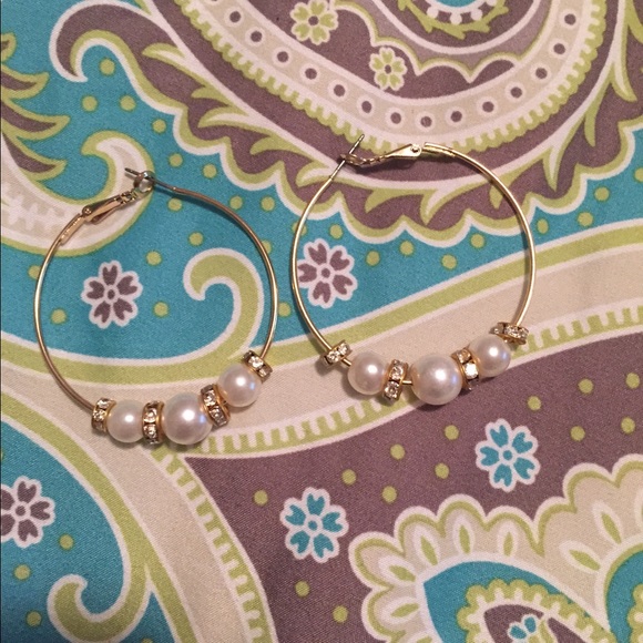 Cute hoop earrings