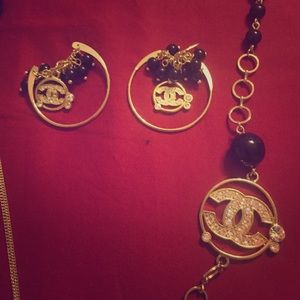 Chanel set - necklace with matching earrings