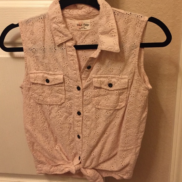 Pacsun Eyelit Top