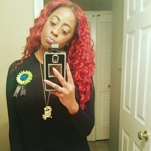 Meet your Posher, Arika