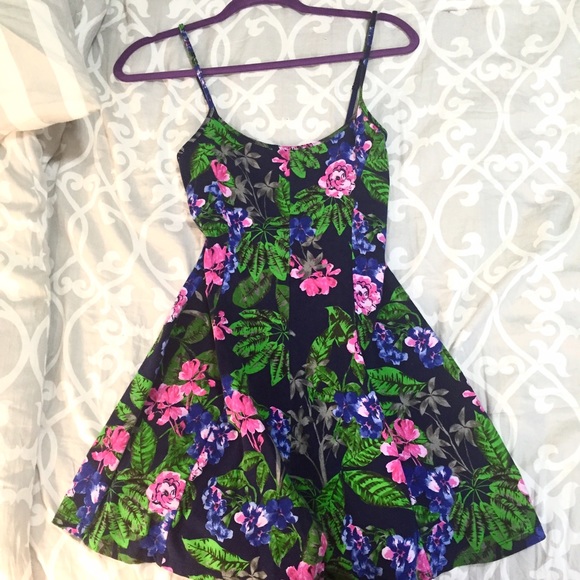 EXPRESS Floral Romper