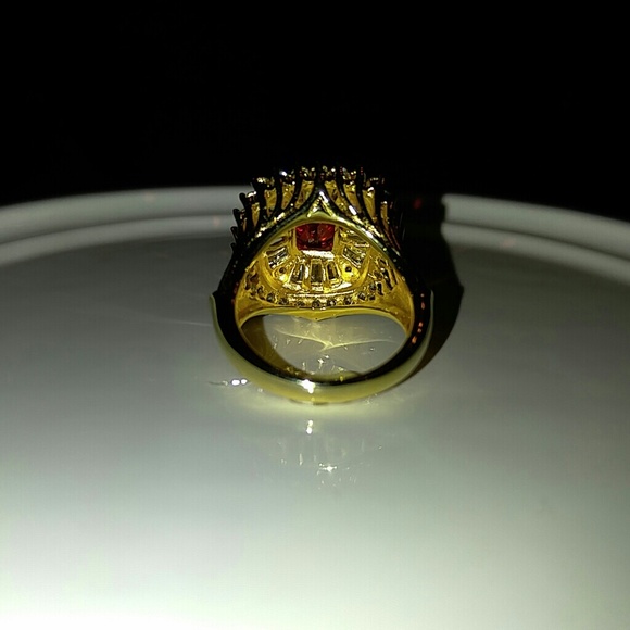 Hsn ring - Picture 3 of 3