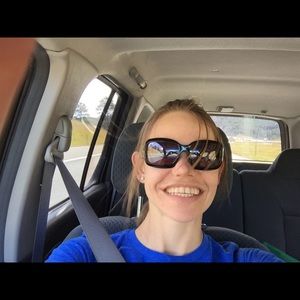 Meet your Posher, Lindsey