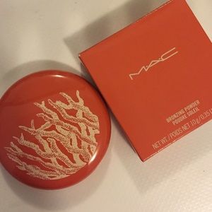 MAC To The Beach "Golden" Bronzer
