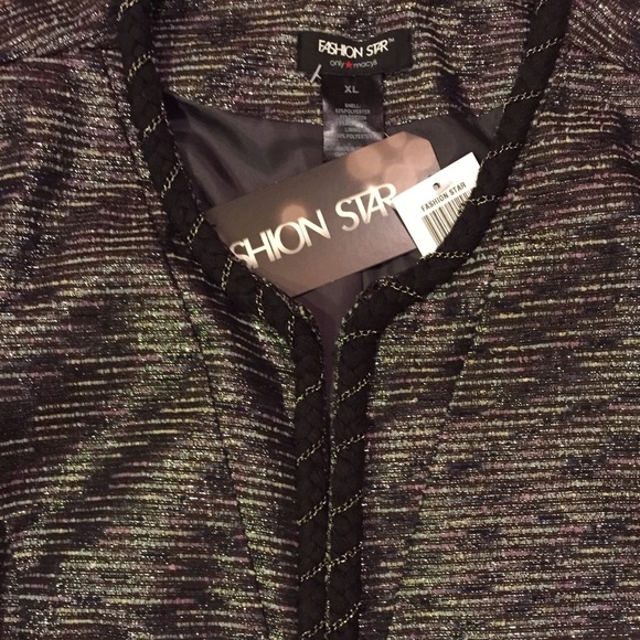 💥RARE FIND CROPPED JACKET 💥 - Picture 2 of 4