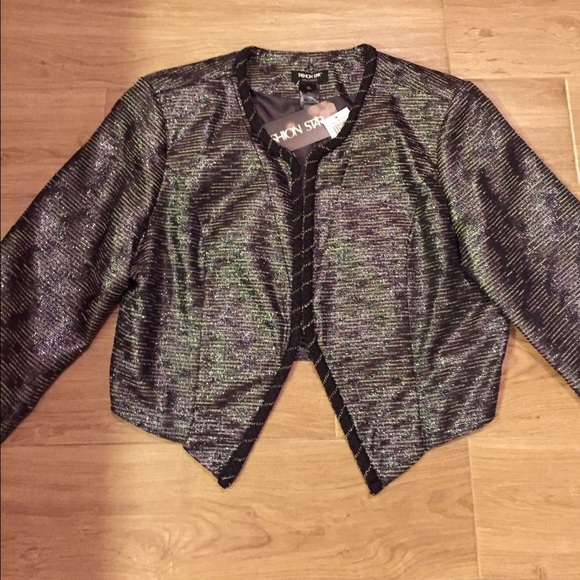 💥RARE FIND CROPPED JACKET 💥 - Picture 3 of 4