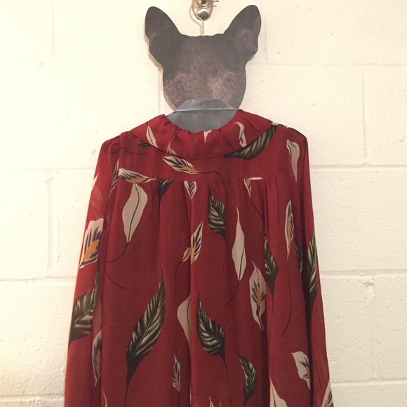 Collared Button Up Chiffon Floral Top with Tie - Picture 3 of 4