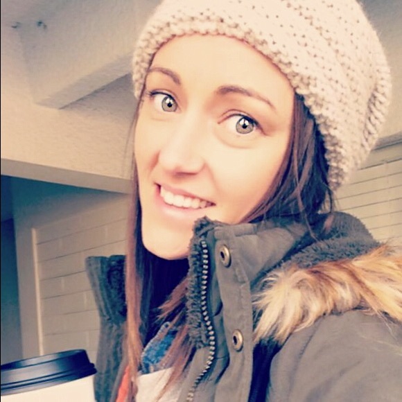 Meet your Posher, Stephie - Picture 7 of 8