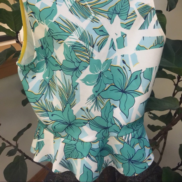 🍃NWT - Zara top🍃 - Picture 3 of 4