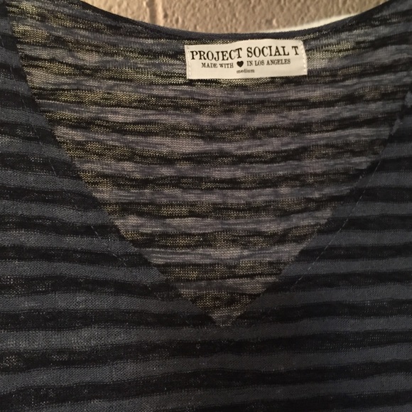 Rough Hem Striped V neck T Shirt - Picture 3 of 4