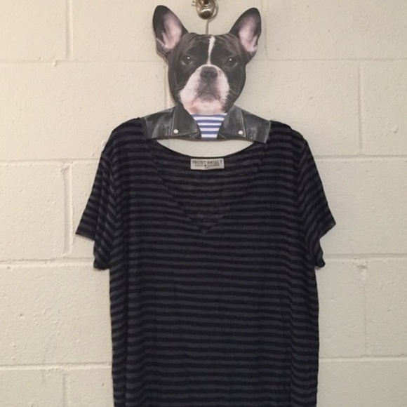 Rough Hem Striped V neck T Shirt - Picture 4 of 4