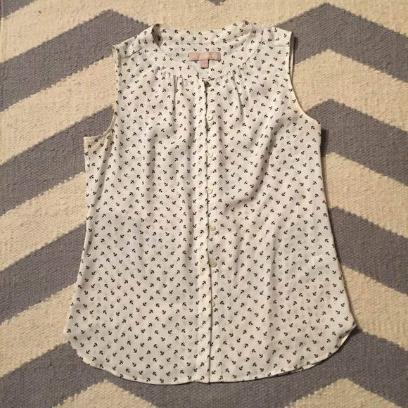 Banana republic sleeveless top with anchor pattern