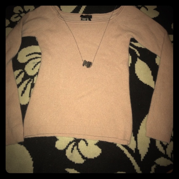 BCBGMAXAZRIA 100% cashmere sweater