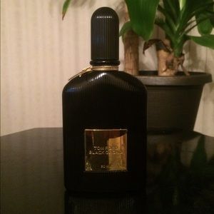 Tom Ford Black Orchid eau de parfum.  Used 2 times
