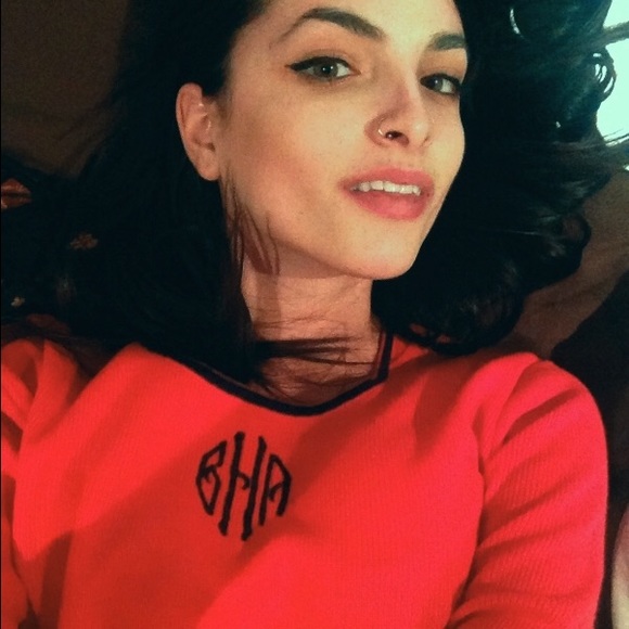 • Vintage • BHA • Red 90s Kid Sweater • - Picture 2 of 3