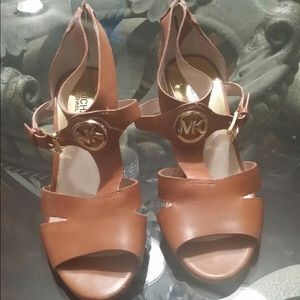 Michael kors heels size 7m