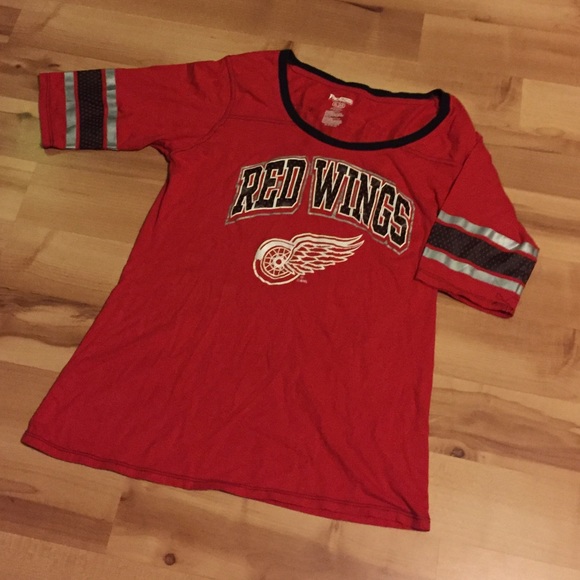 Red Wings shirt