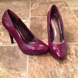 BCBG pumps