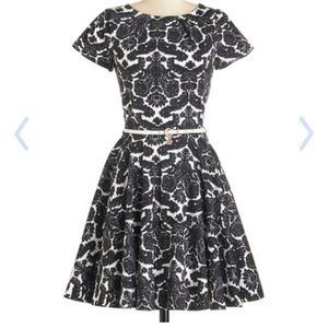 LAST CHANCE ! Lucky lady dress in damask