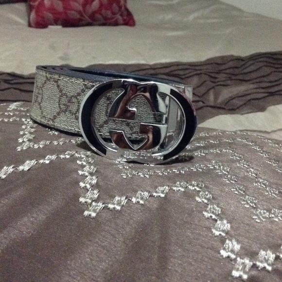 Gucci identical two sided belt