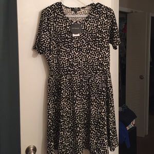 black and white casual dress