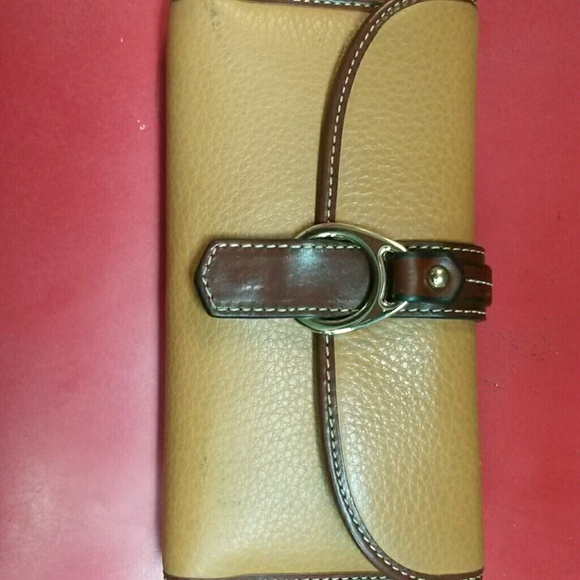 Dooney & Bourke checkbook wallet