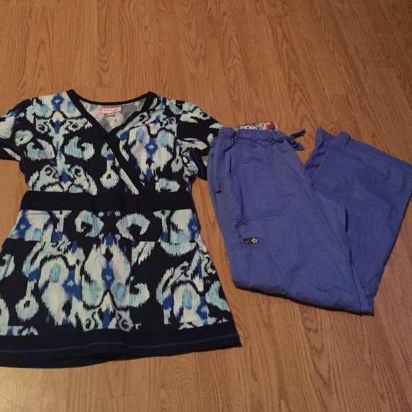 Bundle (top and pants set)